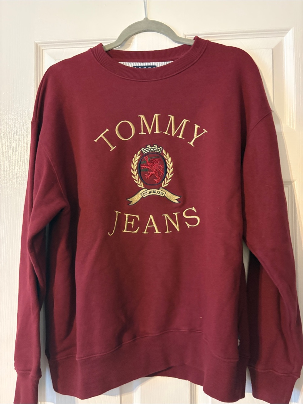 Tommy Hilfiger Burgundy Crewneck Sweatshirt with Gold Logo
